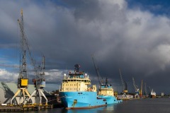 FB-F_2401_355202-Rotterdamer_Hafen-Jaunin_Anne-Christine-BE FB-F_2401_355202-Rotterdamer_Hafen-Jaunin_Anne-Christine-BE